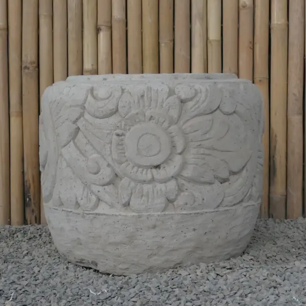 Product image 6 of the product “Balinese style high round pot, with carving - 55cm Dia., 60cm Height, Taro sand ”